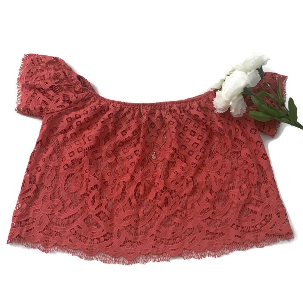 Express Women’s Off- Shoulder Top